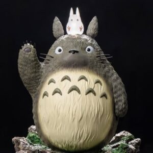 Totoro vẫy tay
